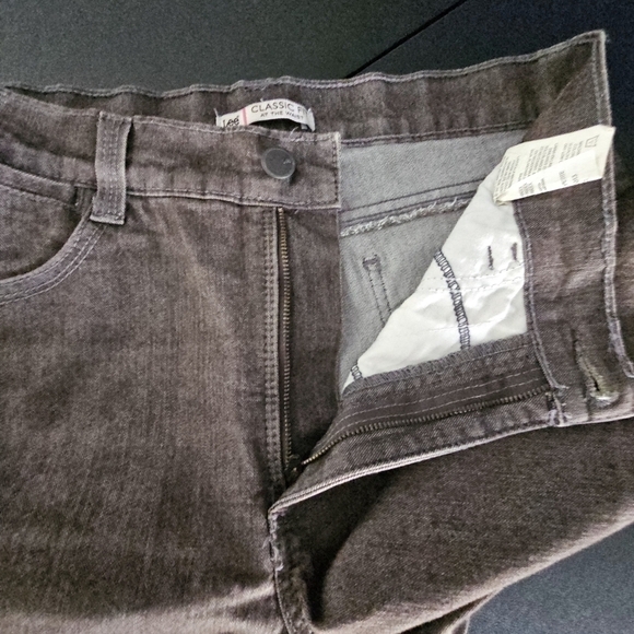 Lee Women's Classic Fit At The Waist Brown Jeans Size 14 Petite EUC - Picture 5 of 10